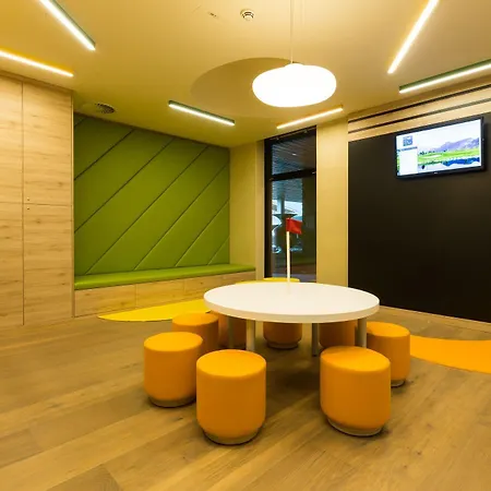 Sportresidenz Zillertal - 4 Sterne Superior 4* Uderns