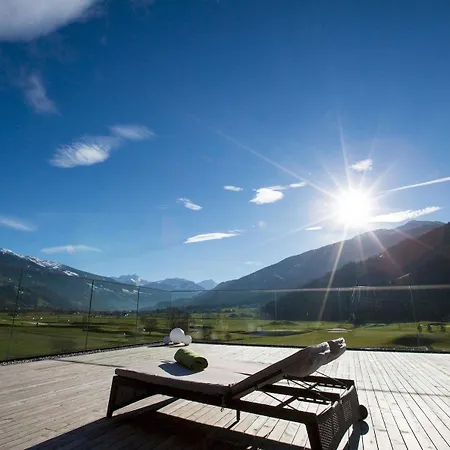 Sportresidenz Zillertal ウダーンス