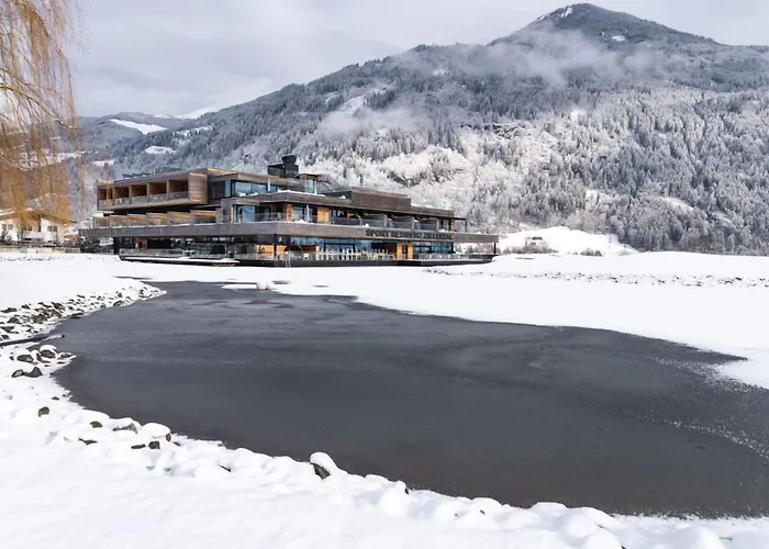 Sportresidenz Zillertal Hotel 4*